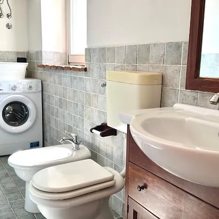 S214 - Sirolo, Trilocale Con Giardino In Zona Tranquilla * Sirolo