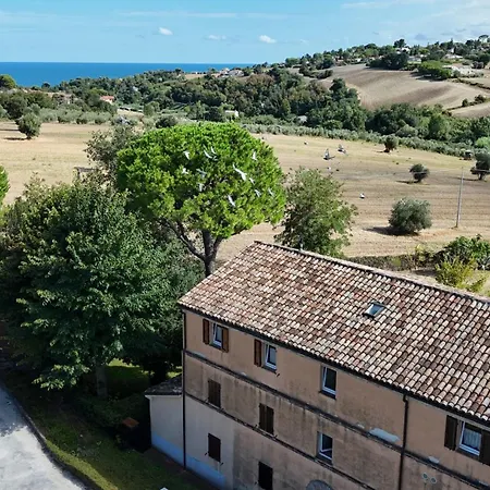 S214 - Sirolo, Trilocale Con Giardino In Zona Tranquilla