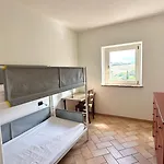 S214 - Sirolo, Trilocale Con Giardino In Zona Tranquilla Sirolo